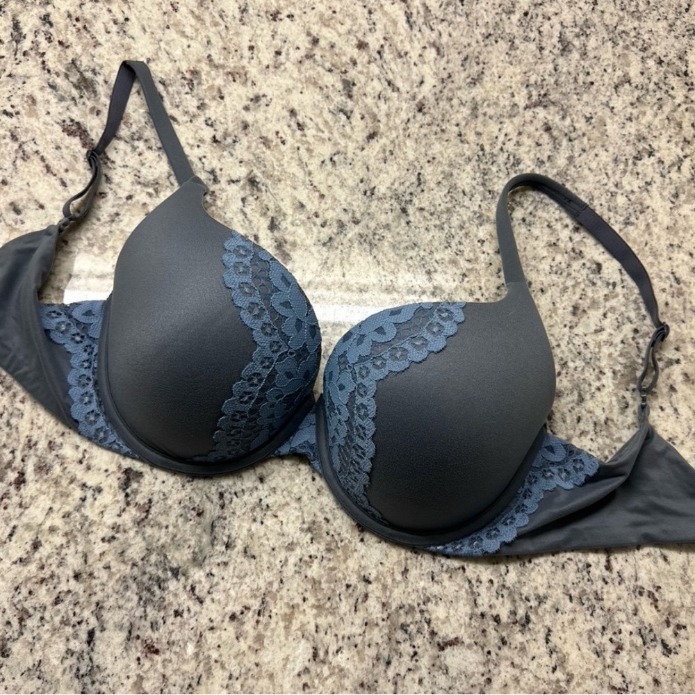 Victoria’s Secret Body by Victoria Perfect Shape 32DD